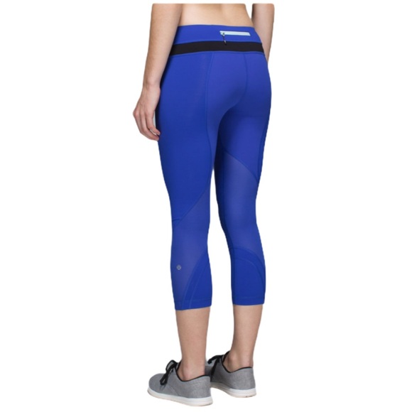 Lululemon Run Inspire Crop II (Mesh) Harbor Blue 6 - Picture 2 of 15